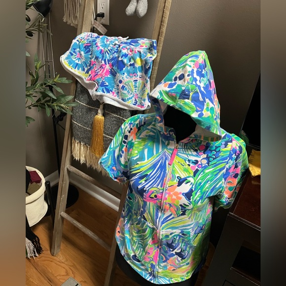 Hoodies - Picture 3 of 5